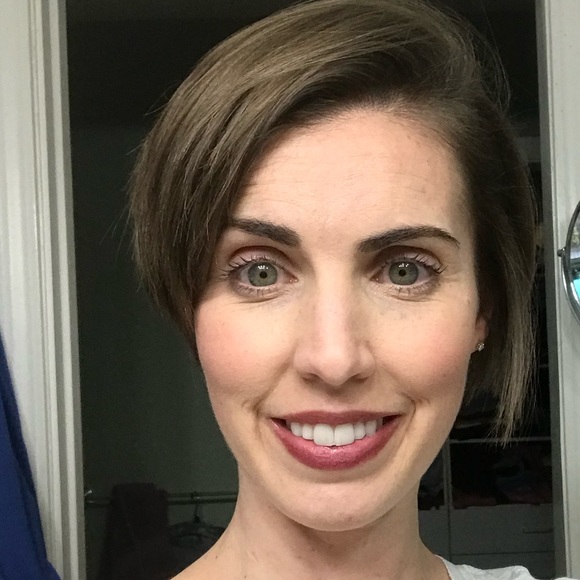 Meet your Posher, Kathryn - Picture 2 of 2